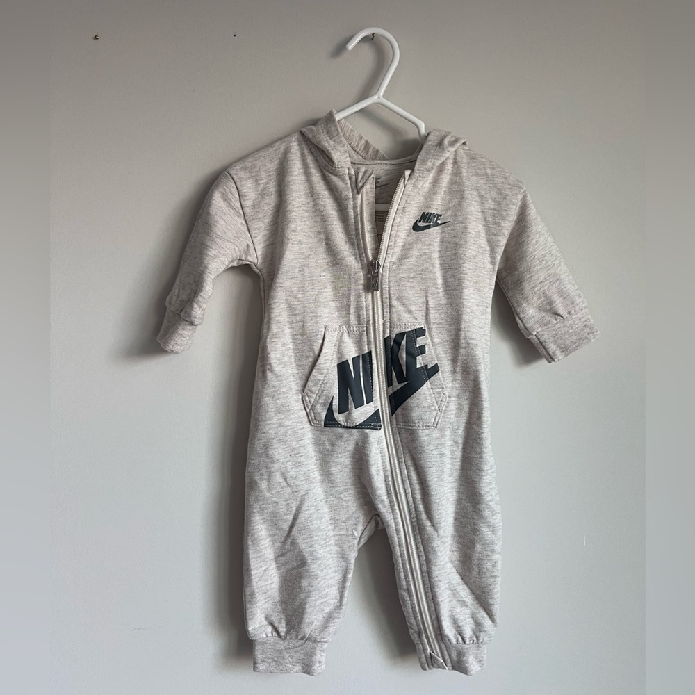 Nike ones